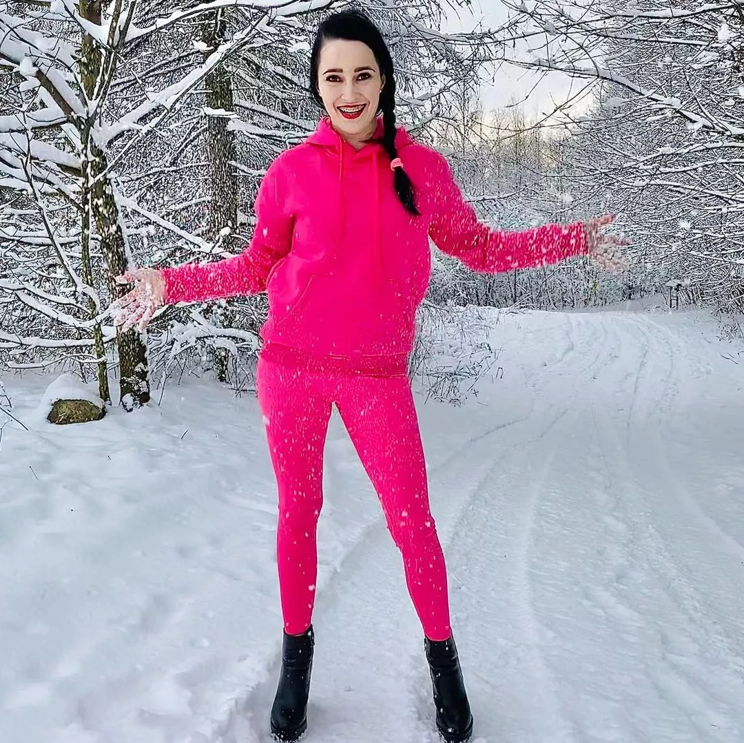 Przepiękna Emilka z Daj To Głośniej rzuca fanów disco polo na kolana! Co za pupa!